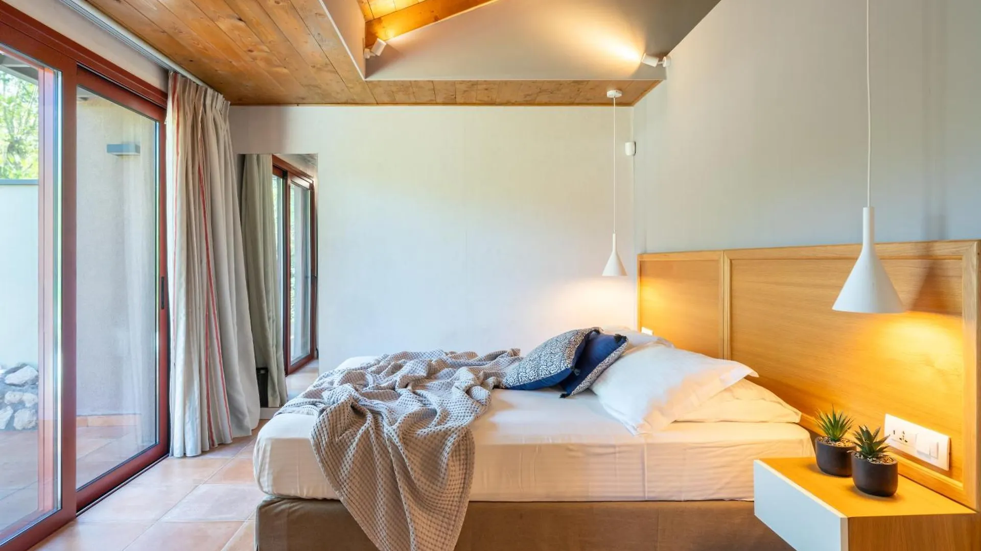 Klaritz Luxury Suites لاسي شقة